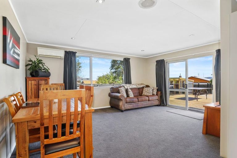 Photo of property in 70 Hyde Avenue, Richmond Heights, Taupo, 3330