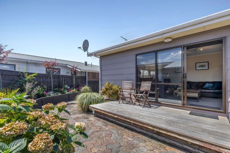 Photo of property in 2/22 Parkers Road, Tahunanui, Nelson, 7011