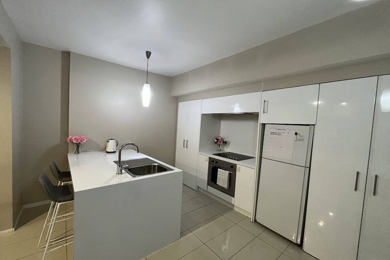 Photo of property in 11 George Street, Riccarton, Christchurch, 8041