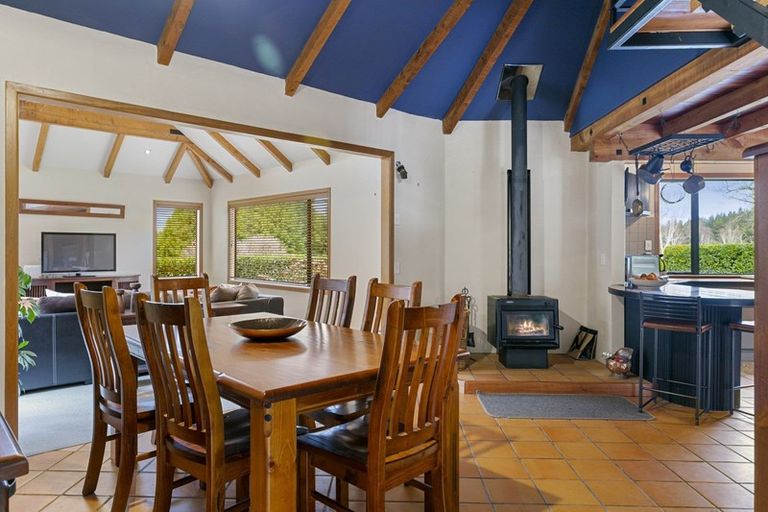 Photo of property in 200 Gillespie Place, Acacia Bay, Taupo, 3385