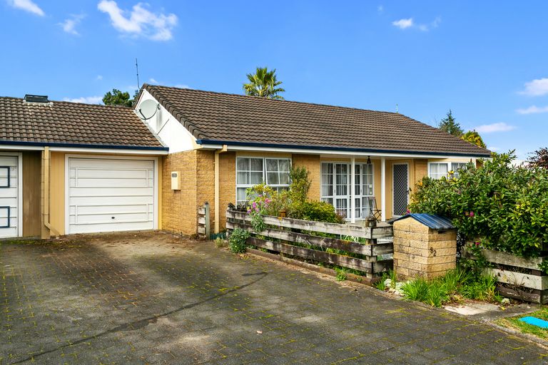 Photo of property in 82 Shakespeare Street, Leamington, Cambridge, 3432