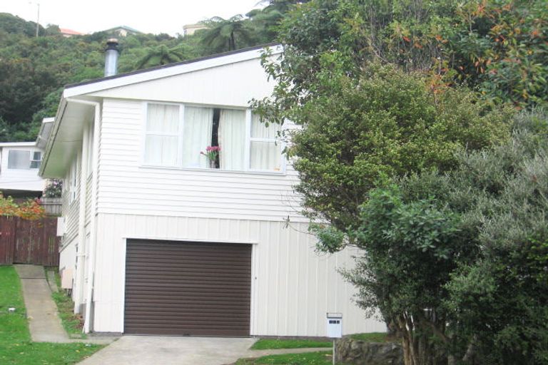 Photo of property in 162 Broderick Road, Johnsonville, Wellington, 6037