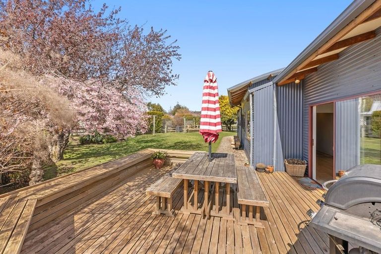 Photo of property in 14 Ragan Lane, Wanaka, 9305