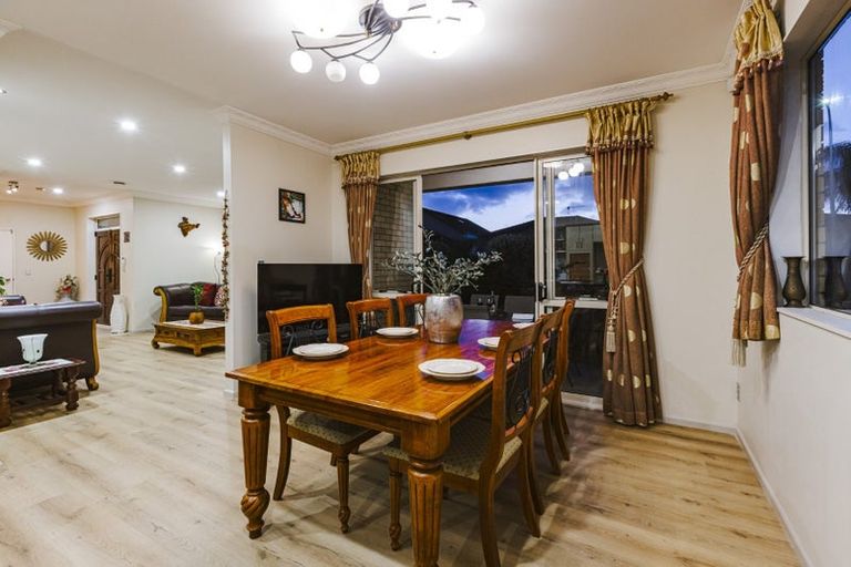 Photo of property in 12 Janway Avenue, Flat Bush, Auckland, 2016