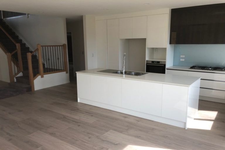 Photo of property in 243 West Hoe Heights, Orewa, 0931