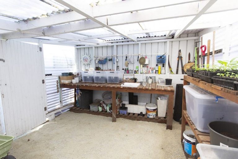 Photo of property in 61 Terou Street, Manaia, 4612