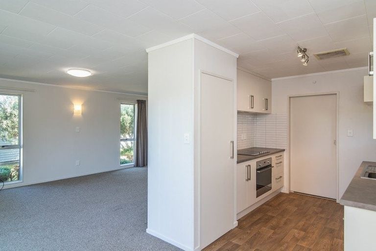 Photo of property in 11a Graham Grove, Waikanae, 5036