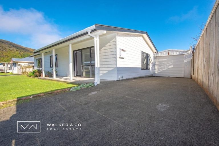 Photo of property in 1/1 Glenbrook Grove, Naenae, Lower Hutt, 5011