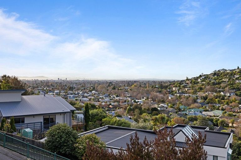 Photo of property in 5 Emerald Lane, Cashmere, Christchurch, 8022