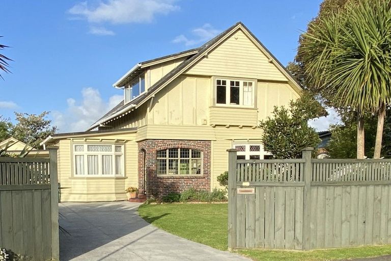 Photo of property in 7 Bryant Street, Takaro, Palmerston North, 4412
