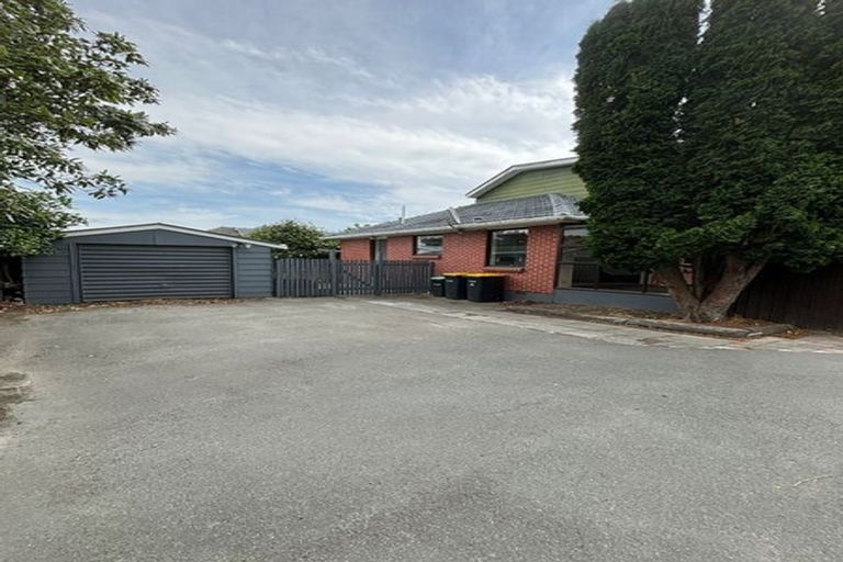 Photo of property in 10 Oakhurst Place, Russley, Christchurch, 8042
