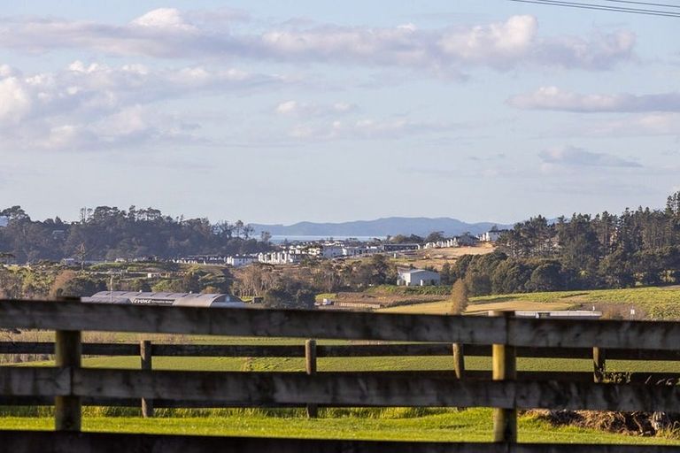 Photo of property in 104 Wilks Road, Dairy Flat, Albany, 0794