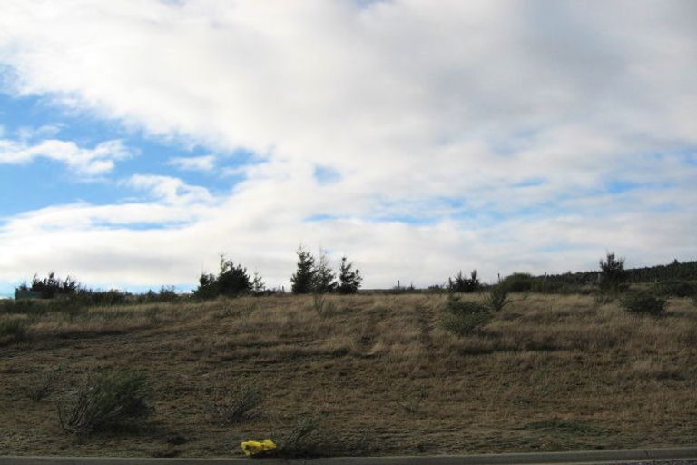 Photo of property in 6 Mount Gold Place, Wanaka, 9305