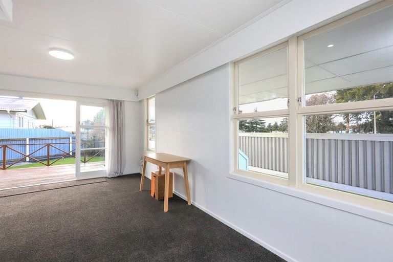 Photo of property in 104 Wilson Road, Flaxmere, Hastings, 4120