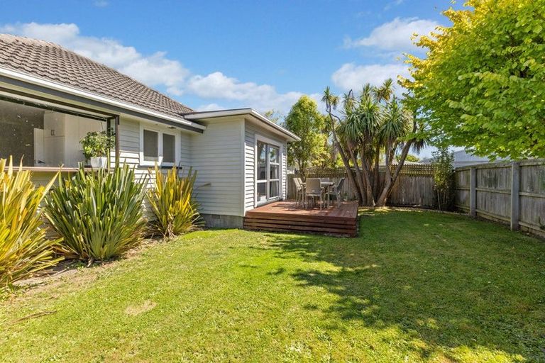 Photo of property in 67 Coopers Road, Dallington, Christchurch, 8061