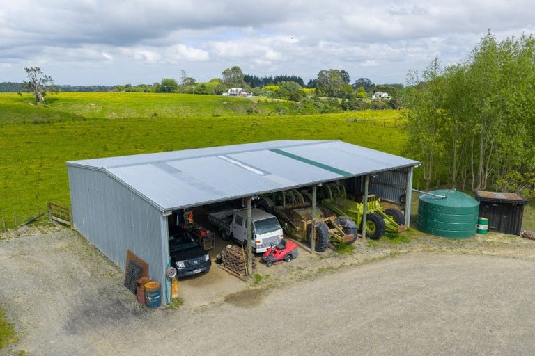 Photo of property in 158 Pahiatua Aokautere Road, Aokautere, 4471
