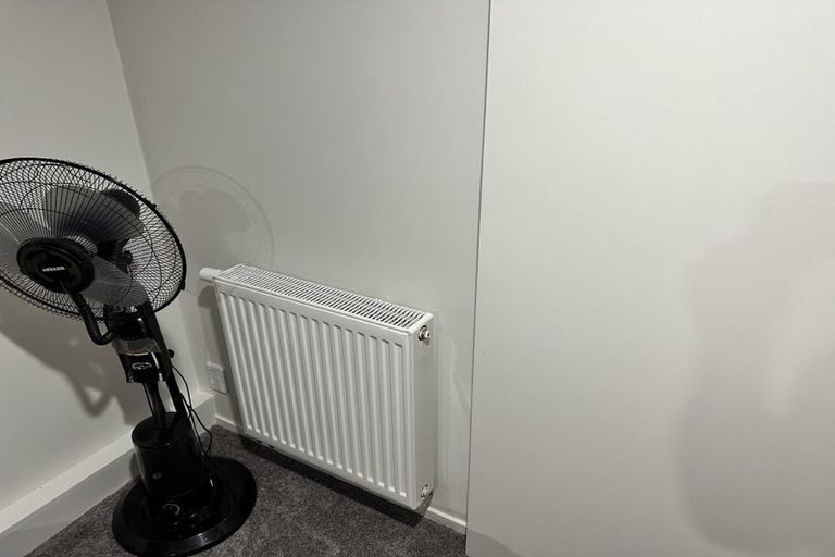 Photo of property in 2a Cobden Road, Bluff Hill, Napier, 4110