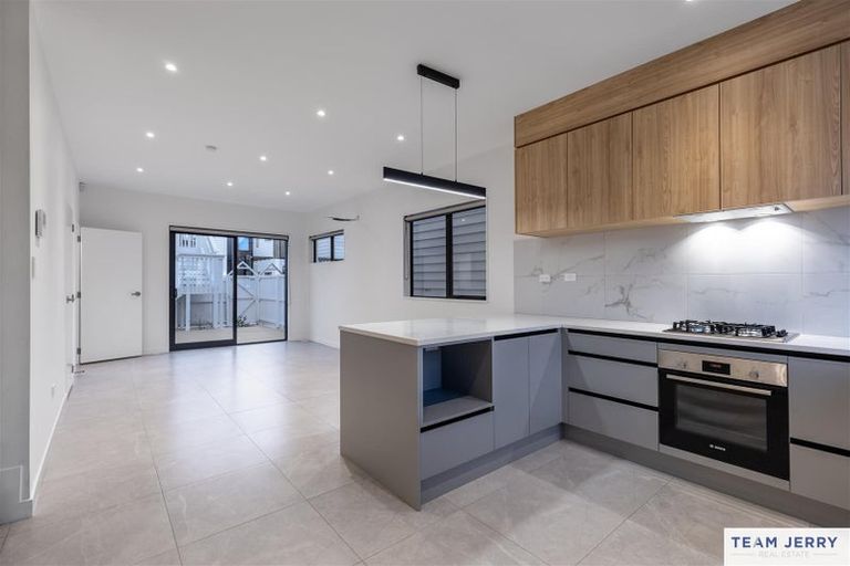 Photo of property in 8 Tukauri Place, Papakura, 2110