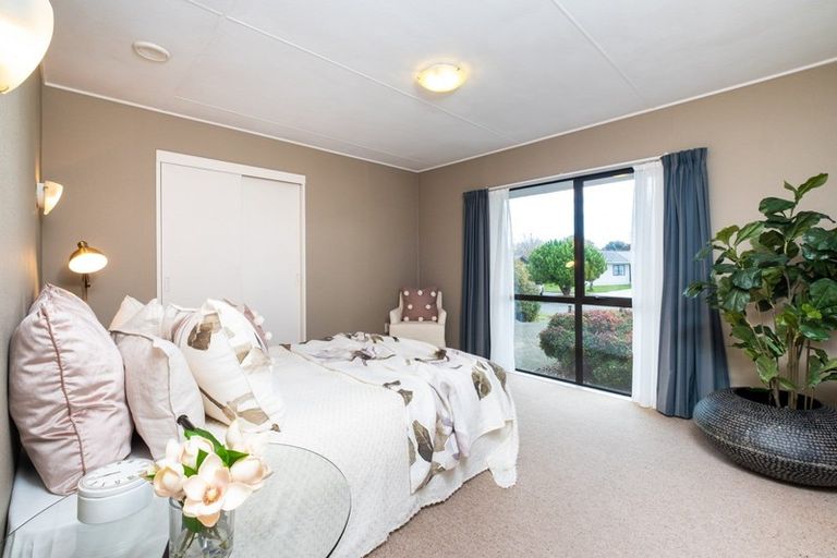 Photo of property in 12 Cormack Place, Greenmeadows, Napier, 4112
