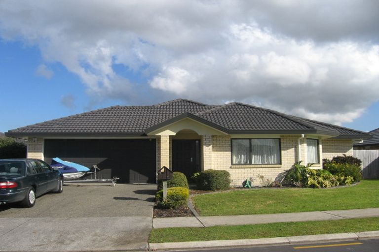 Photo of property in 4 Aclare Place, East Tamaki, Auckland, 2016