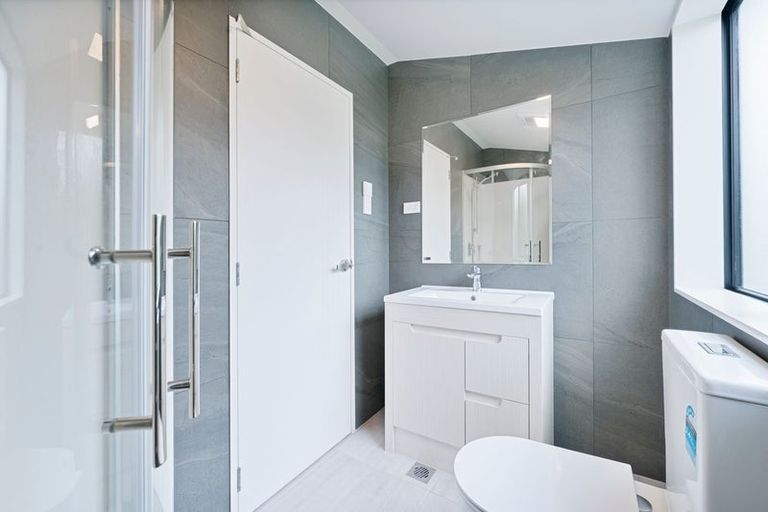 Photo of property in 18/106 Triangle Road, Massey, Auckland, 0614