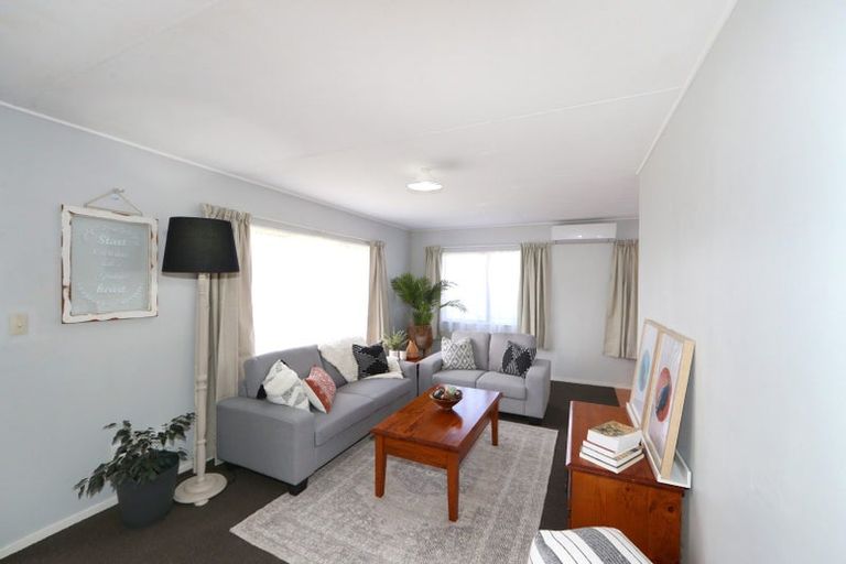 Photo of property in 251 Flaxmere Avenue, Flaxmere, Hastings, 4120