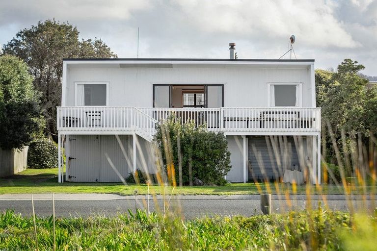 Photo of property in 112 Broadway Road, Waihi Beach, 3611