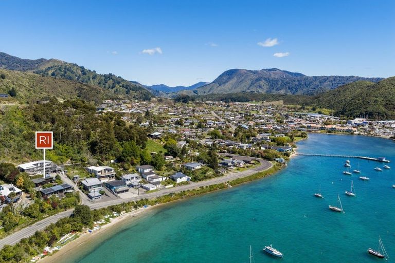 Photo of property in 354b Waikawa Road, Waikawa, Picton, 7220