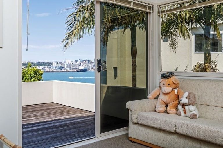 Photo of property in 61b Stanley Road, Stanley Point, Auckland, 0624