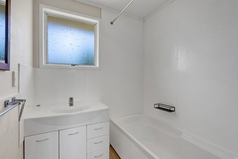 Photo of property in 35f Clearmont Crescent, Blagdon, New Plymouth, 4310