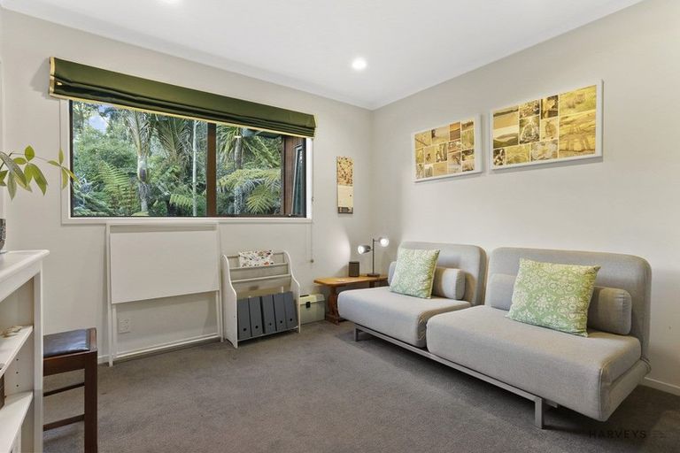Photo of property in 212 Shaw Road, Oratia, Auckland, 0604