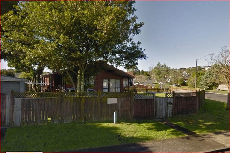 Photo of property in 1 Cabello Place, Unsworth Heights, Auckland, 0632