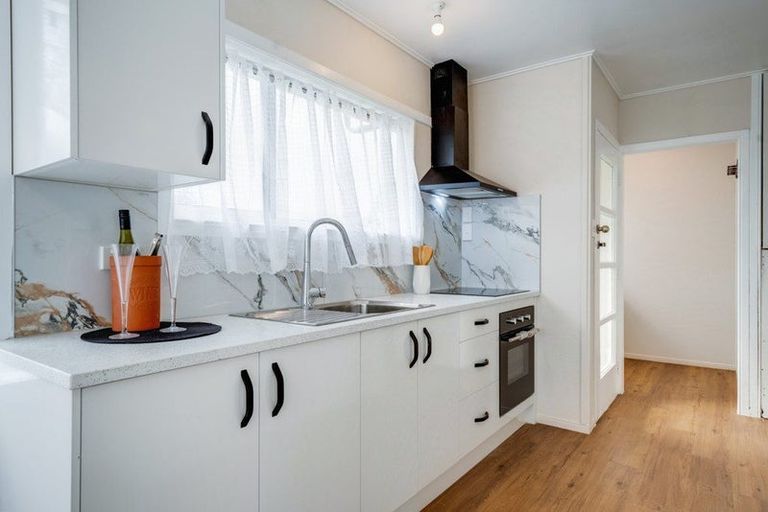 Photo of property in 21 Idlewild Avenue, Mangere, Auckland, 2022