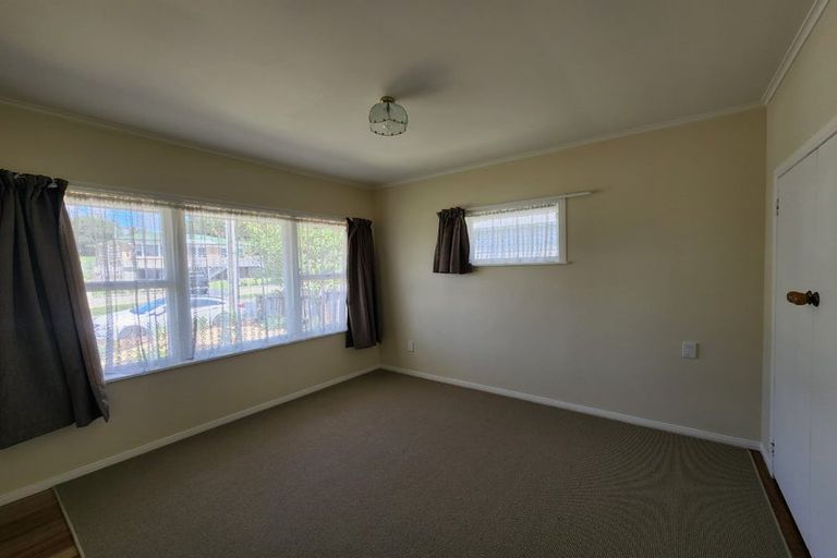 Photo of property in 8 Rembrandt Place, Opaheke, Papakura, 2113