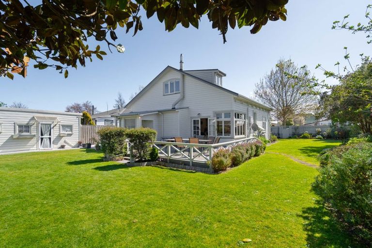 Photo of property in 17 Hogg Crescent, Masterton, 5810