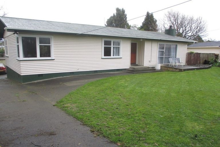 Photo of property in 10 Highfield Place, Levin, 5510