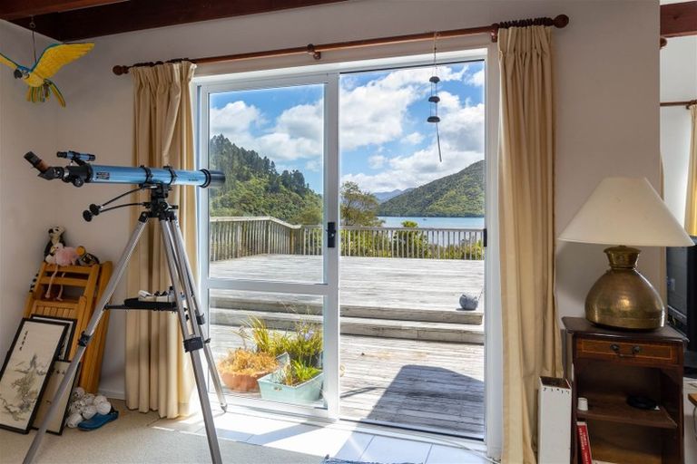 Photo of property in 573 Port Underwood Road, Whatamango Bay, Picton, 7281