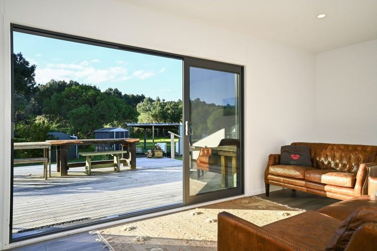 Photo of property in Blue Bay Road, Mahia, 4198