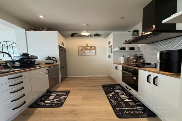 Photo of property in 116/2 Armoy Drive, East Tamaki, Auckland, 2016