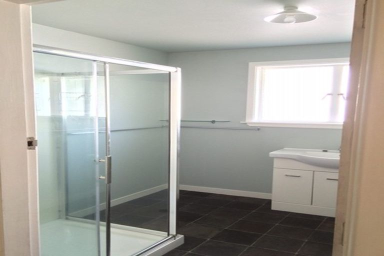 Photo of property in 118 Totara Street, Riccarton, Christchurch, 8041