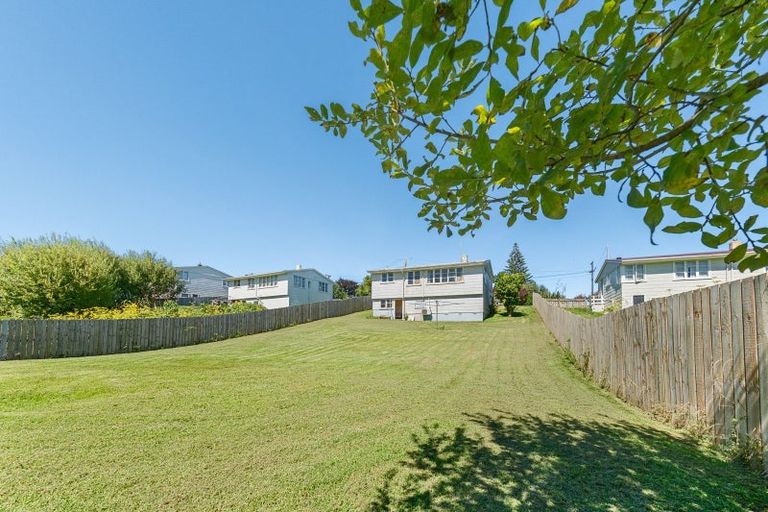 Photo of property in 66 Banks Street, Marfell, New Plymouth, 4310