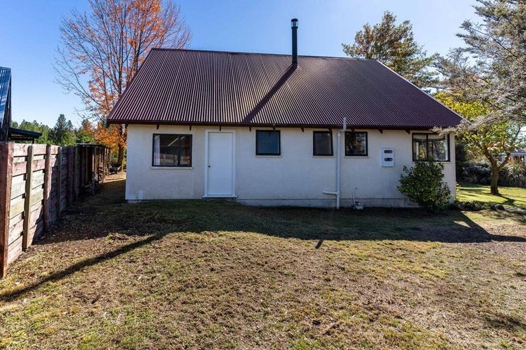 Photo of property in 33 Braemar Place, Twizel, 7901