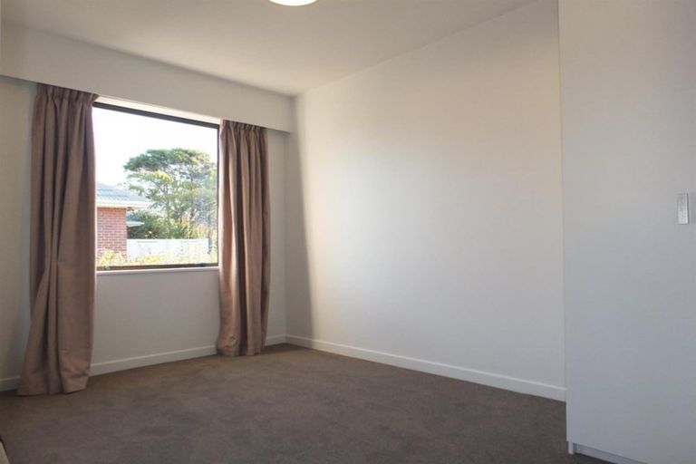 Photo of property in 185 Weston Road, St Albans, Christchurch, 8052