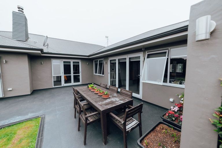 Photo of property in 12 Liberty Grove, Kelvin Grove, Palmerston North, 4414