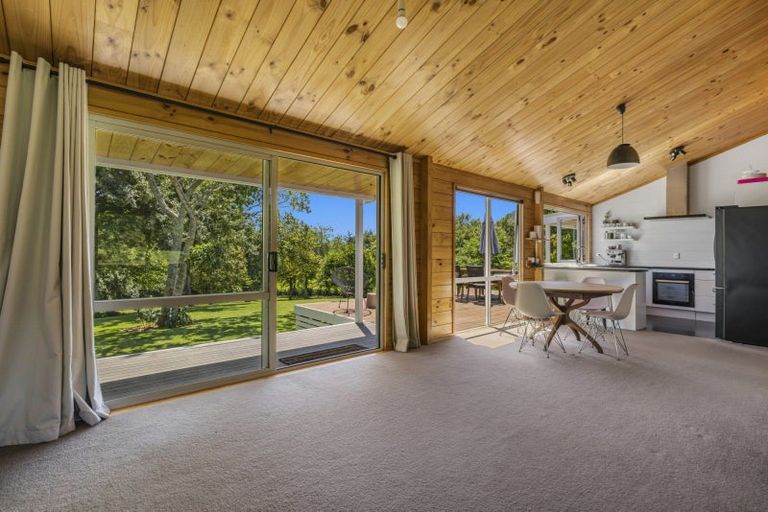 Photo of property in 52 Te Puke Highway, Kairua, Te Puke, 3187