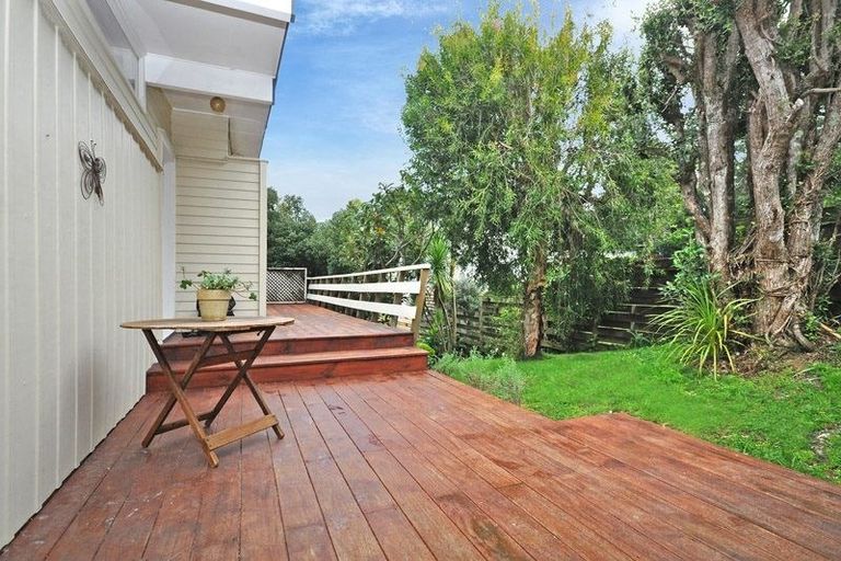 Photo of property in 19 Matama Road, Glen Eden, Auckland, 0602
