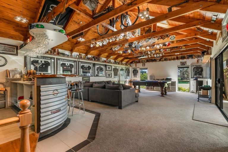 Photo of property in 89 Burnside Road, Ardmore, Papakura, 2582