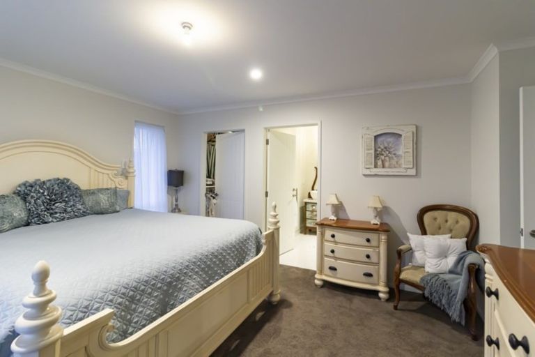 Photo of property in 1 Baccata Lane, Dannevirke, 4930