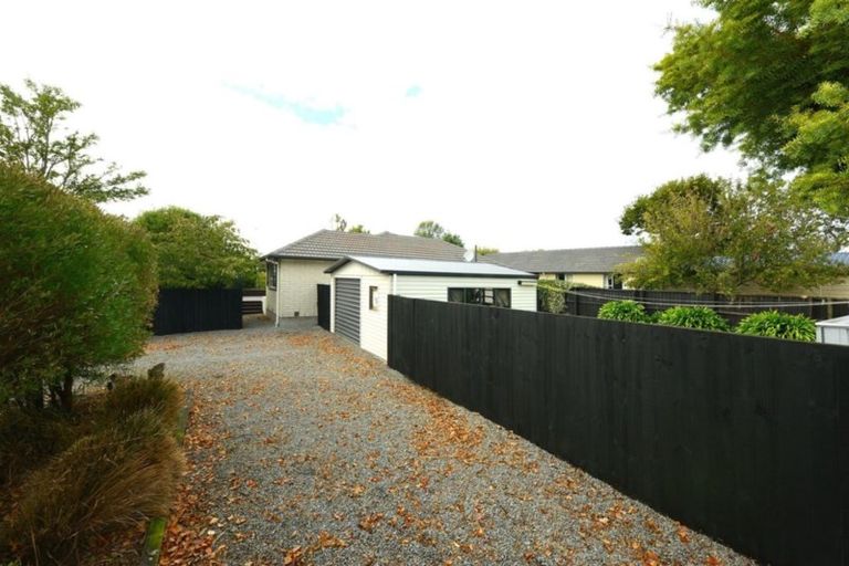 Photo of property in 102 Lowry Avenue, Redwood, Christchurch, 8051