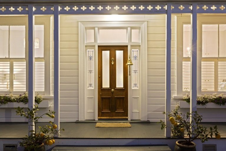 Photo of property in 143 Vauxhall Road, Narrow Neck, Auckland, 0624